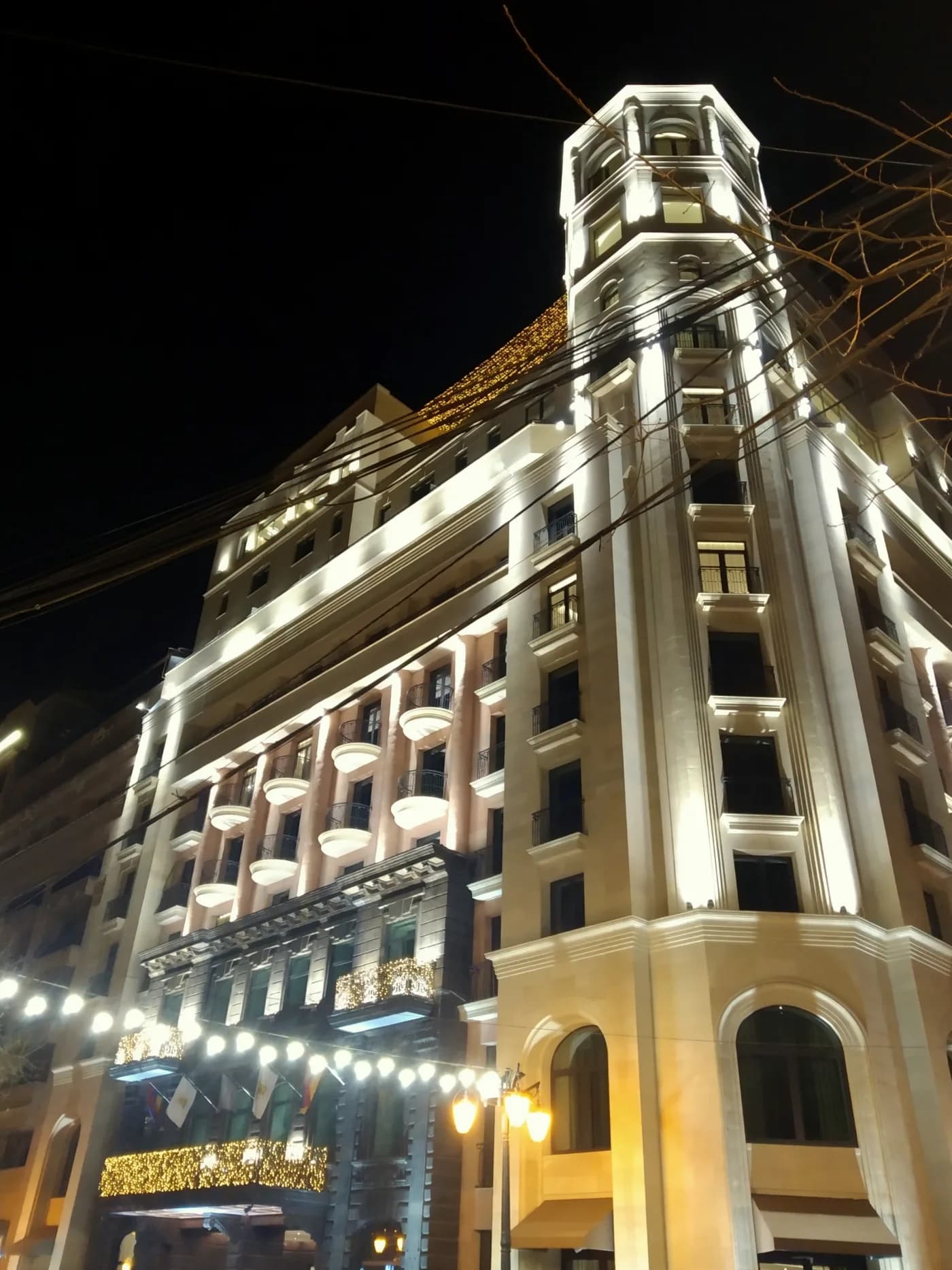 Фасад The Alexander, a Luxury Collection Hotel, Yerevan